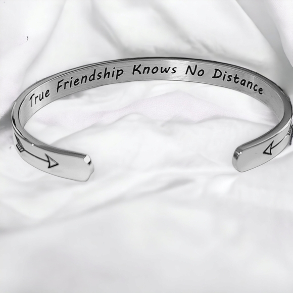 Jewelry - Engraved Best Friend Bracelet